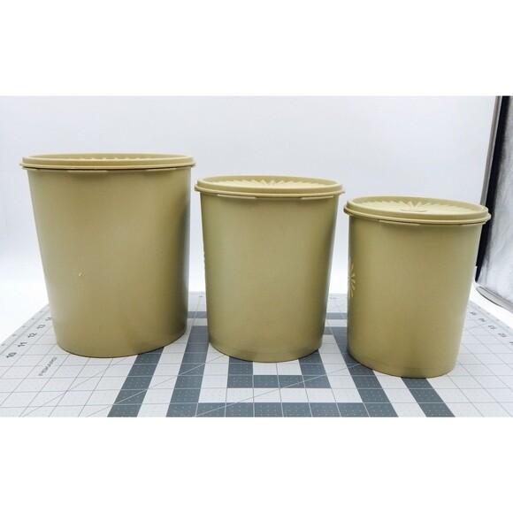 Tupperware Avocado Green Servalier Nesting Canister Set of 3 805 807 809 - Picture 2 of 15